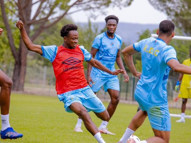 Les léopards U23 en pleine session d'entraînement avant d'affronter la Côte d'Ivoire pour la petite finale du Tournoi Maurice Revello en région française.