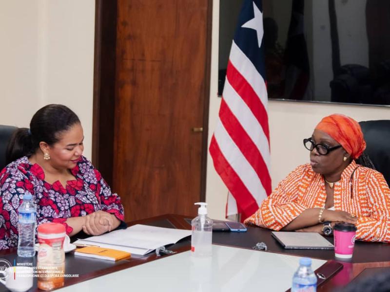 La ministre d'État en charge des Affaires étrangères Thérèse Kayikwamba Wagner et son homologue libérien Sara Frances Beysolow Nyanti lors de leur entretien ce mardi 16 juin 2026 à Monrovia, Liberia.