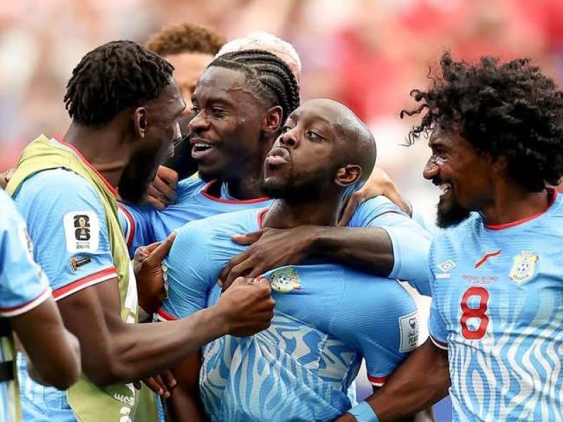 Yoane Wissa, célébrant l'historique premier but des Léopards en Coupe du monde