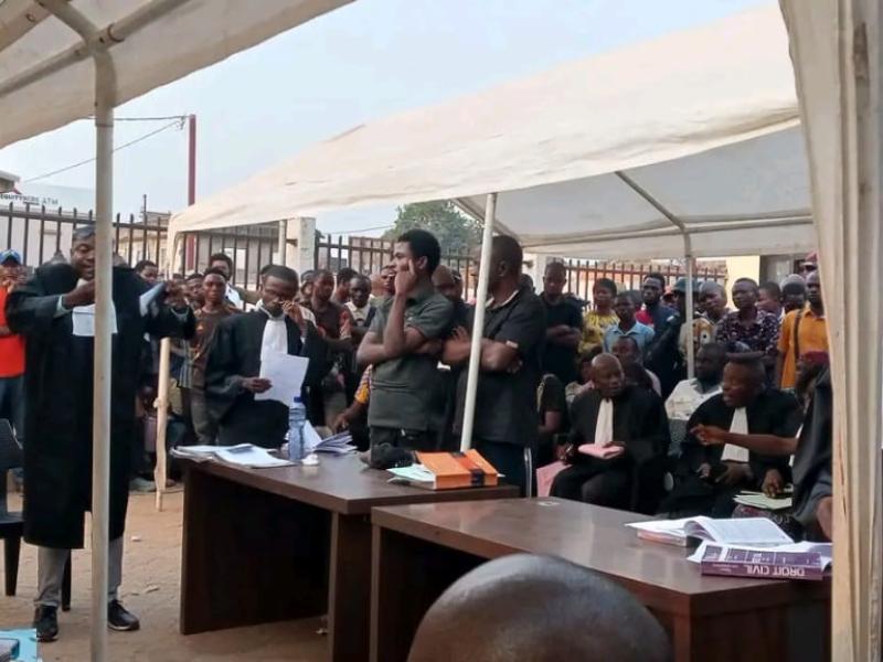 Les avocats en pleine audience foraine au gouvernorat du Kasaï