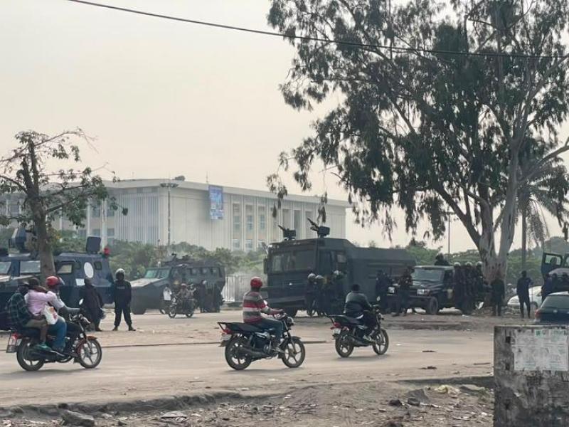 Un dispositif de la PNC au Palais du Peuple lors du sit-in de l’opposition du 12 juin 2026 à Kinshasa [photo d'illustration]