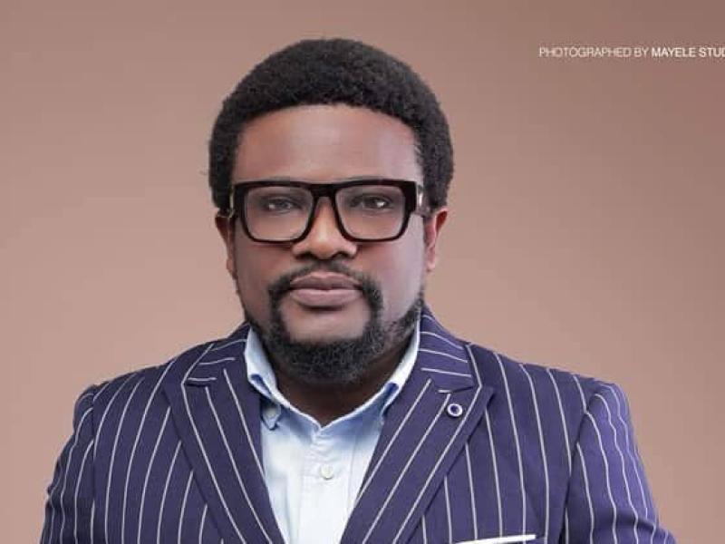 Steve Bandoma, artiste-plasticien congolais