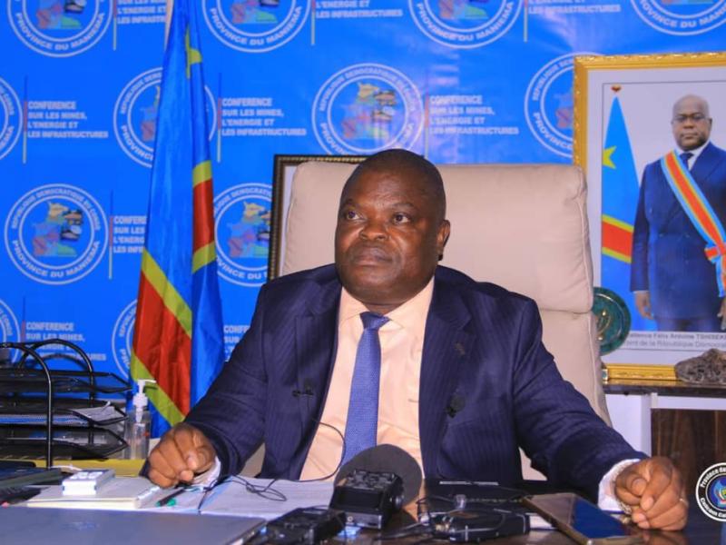 Le gouverneur du Maniema, Moussa Kabwankubi, dans son bureau du travail, à Kindu