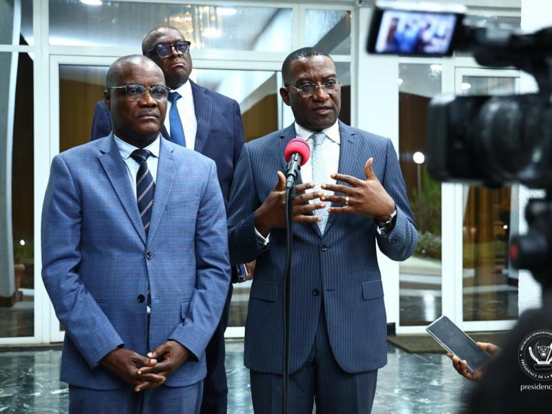 Aux côtés du Représentant résident de l'UNFPA, le ministre d’État au Plan Guylain Nyembo annonce le début du processus de recensement en RDC, à l'issue de leur audience du 14 juillet 2026