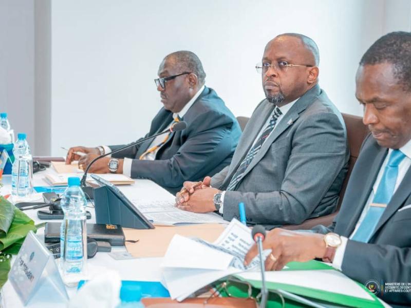 Le VPM Jacquemain Shabani préside une réunion stratégique du COPAX à Libreville, au Gabon [photo d'illustration]