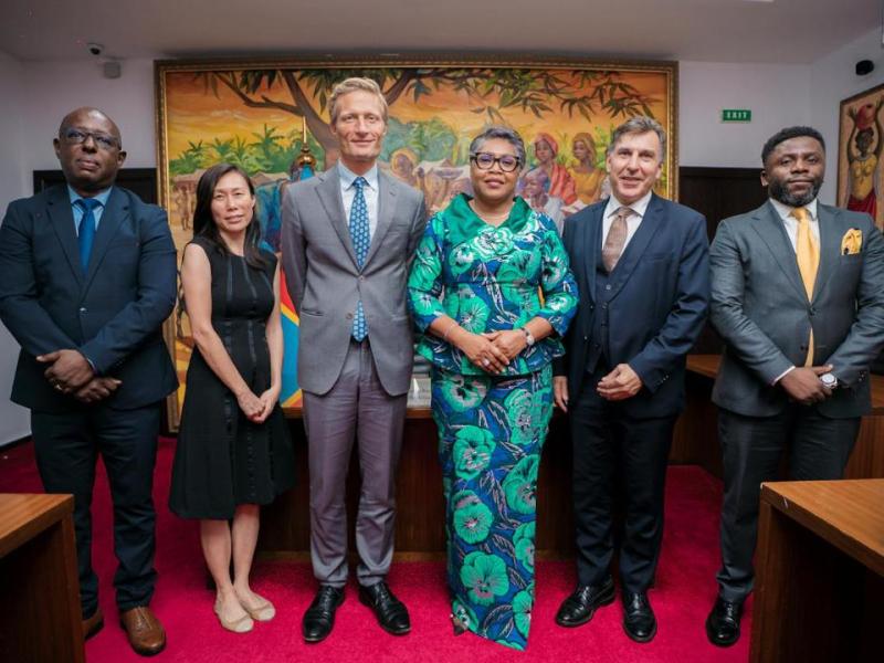 La Première Ministre Judith Suminwa entourée de la délégation du PAM
