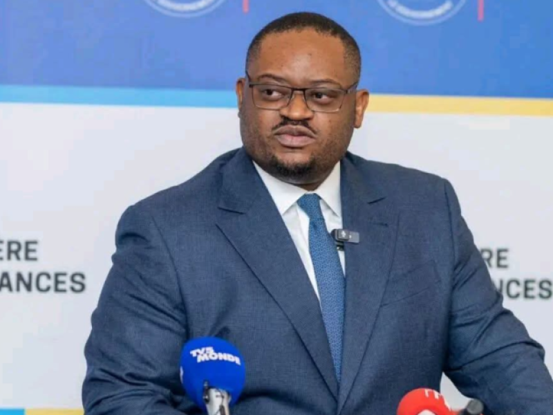 Doudou Fwamba,  ministre des Finances en RDC