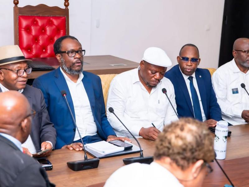Les leaders de la Coalition Article 64 (C64) lors d'une réunion importante à Kinshasa,  samedi 15 août 2026manifestation à Kinshasa.