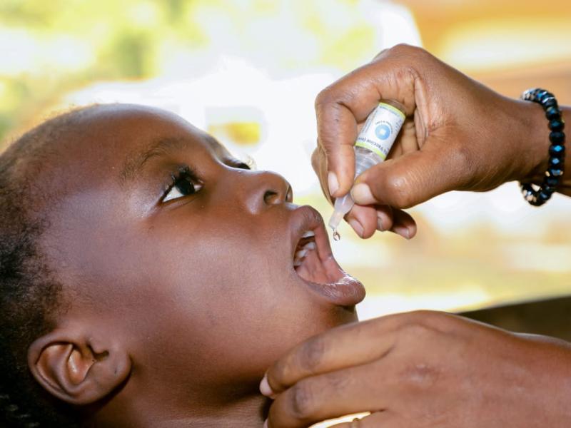 Un enfant qui reçoit un vaccin contre la rougeole [photo d’illustration]