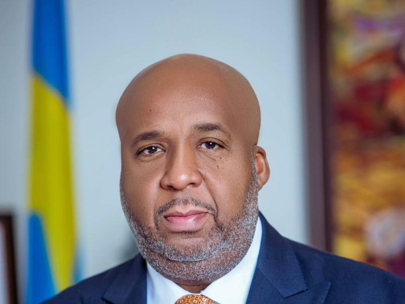 Molendo Sakombi, Ministre des Hydrocarbures
