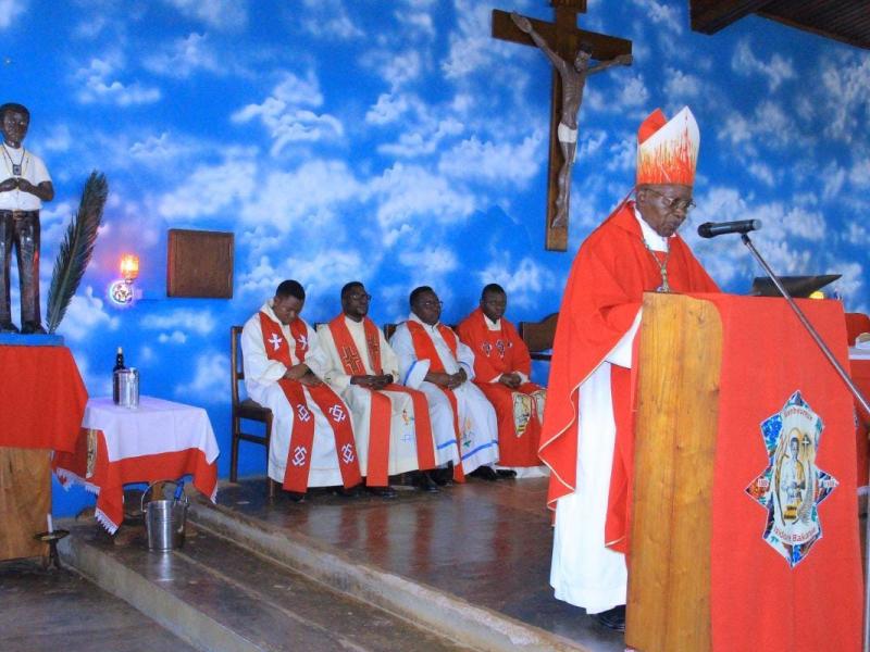 Monseigneur Sikuli Melchisédech lors d’une messe dans le diocèse de Butembo-Beni