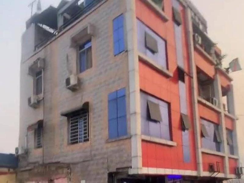 Une auberge construit sur une emprise publique sommée d'un ultimatum de démolition par l'Hôtel de Ville de Kinshasa