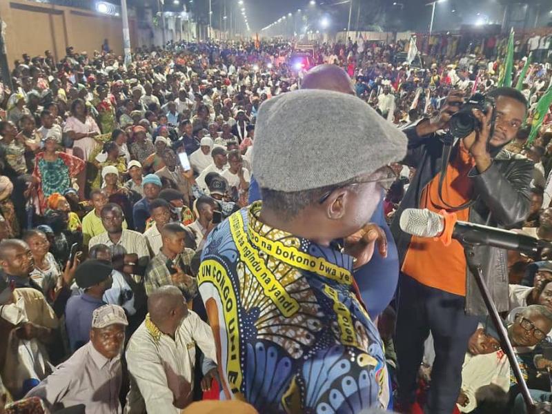 Le député national John KABEYA lors de son meeting à Kananga