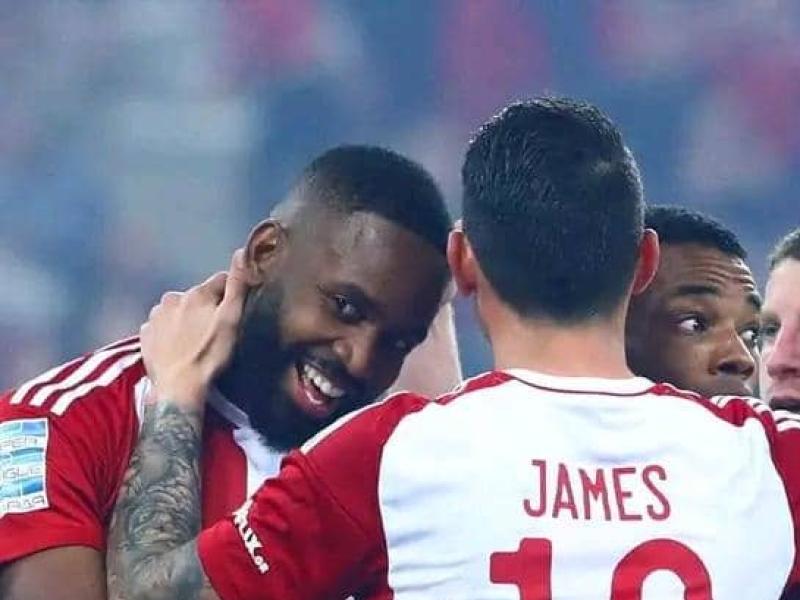 Cédric Bakambu lors d'une célébration de but à l'Olympiakos. [Photo d'illustration]