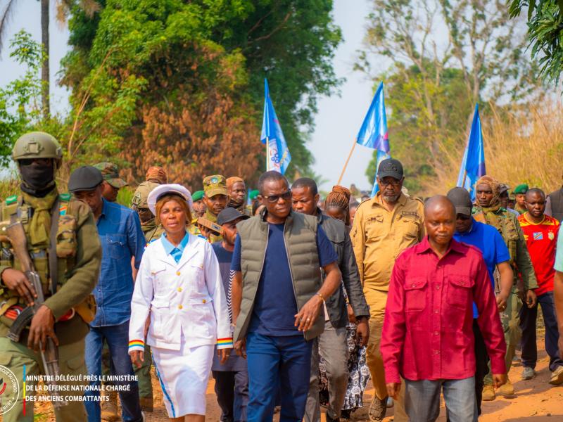 Le ministre délégué Eliezer Ntambwe, lors d'une descente à Lubao, mercredi 26 août 2026
