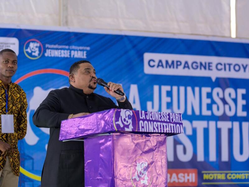 Serge Etenkun, Coordonnateur du mouvement politique “Jeunesse Parle”