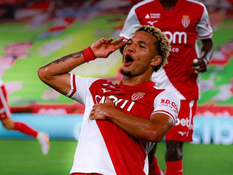 Paris Brunner en pleine célébration de son but, lors du match de l’AS Monaco contre Marseille, le 30 août 2026