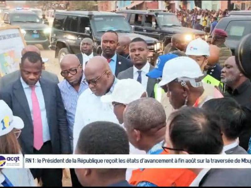 Le Chef de l'État Félix-Antoine Tshisekedi s'imprégnant des avancées des chantiers routiers à Mbujimayi