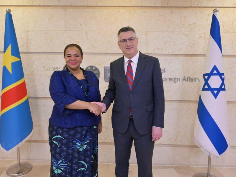 La ministre des Affaires étrangères, Thérèse Kayikwamba Wagner, et Gideon Sa’ar, ministre israélien des Affaires étrangères [photo d'illustration]