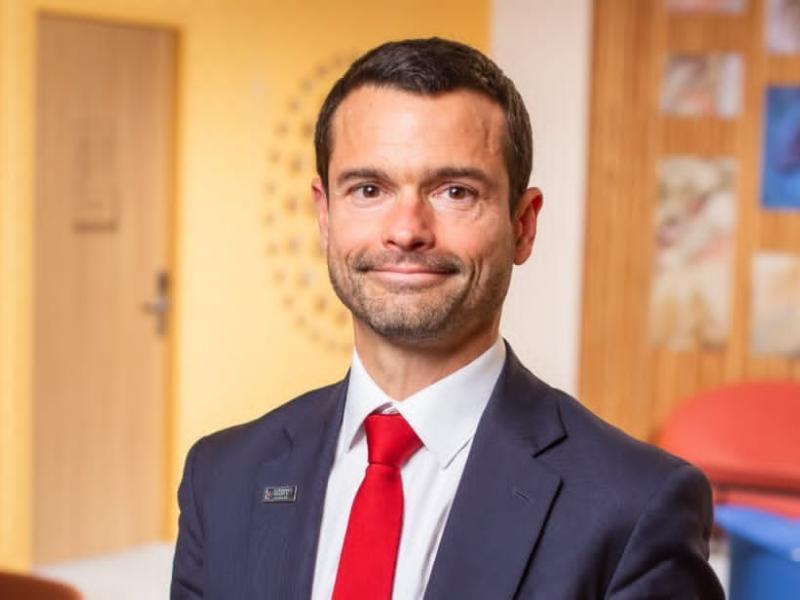 Jérémie Pellet, directeur général d’Expertise France, en mission à Kinshasa autour des projets de santé et de formation.
