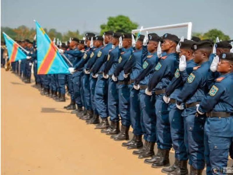 Prestation de serment de 720 nouveaux éléments de la Police Nationale Congolaise formés à Kasangulu dans le Kongo Central