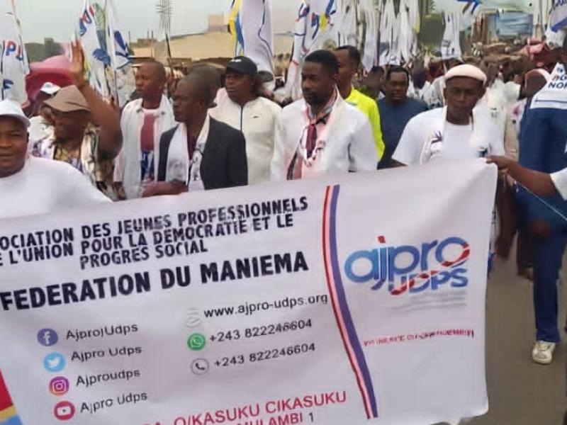 Les manifestants de la marche de l'UDPS dans les rues de Kindu ce mardi 22 septembre 2026