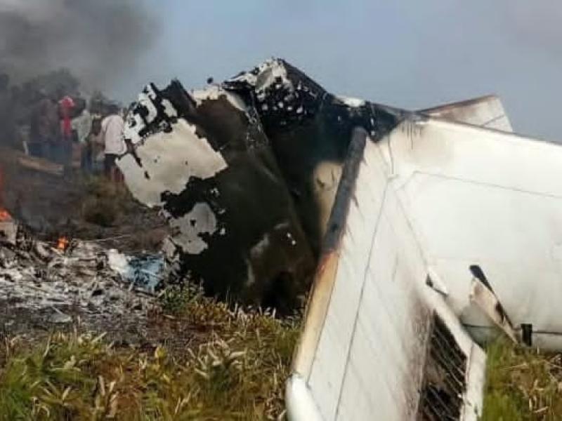 Les débris de l’avion après le crash