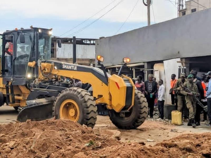 Lancement des travaux de construction et d’asphaltage de 25 kilomètres de voiries