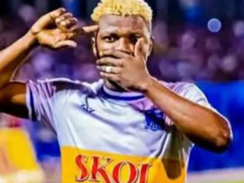 Le joueur congolais Héritier Luvumbu