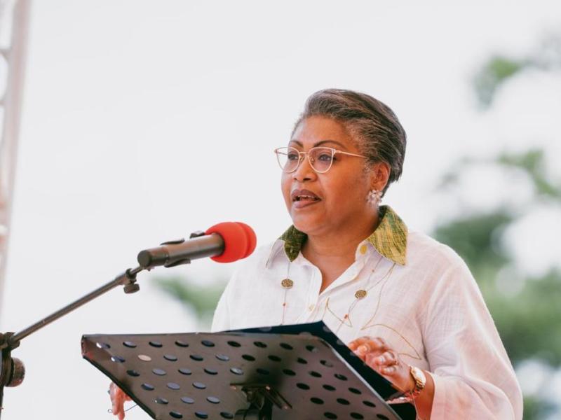 La Première Judith udith Suminwa Tuluka lors du lancement du transport cargo fluvial, une initiative visant à faciliter l’évacuation des produits agricoles au Kongo Central
