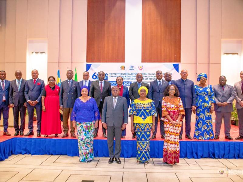 Les délégations congolaise de la RDC et de Brazzaville ainsi que du HCR lors de la clôture de la 6è session tripartite tenue au Congo Brazzaville