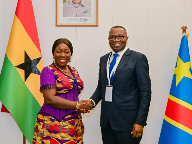 Le ministre du Commerce extérieur, Julien Paluku Kahongya, et son homologue ghanéenne du Commerce, de l’Industrie et de l’Agrobusiness, Elisabeth Ofosu-Adjare