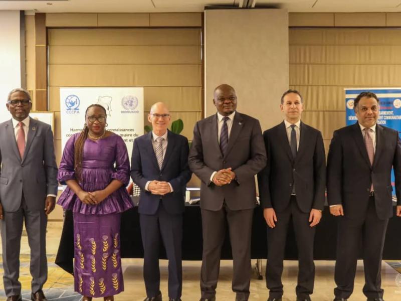 Un programme de formation d'une semaine, organisé par le Centre international du Caire pour la résolution des conflits, le maintien et la consolidation de la paix (CCCPA), avec le soutien de la MONUSCO, du gouvernement de la RDC et de l'Égypte, s'est ouvert à Kinshasa le lundi 26 octobre. ©MONUSCO / Nathan K