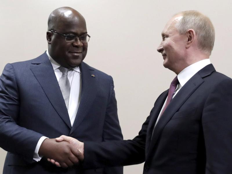 Le président congolais Félix Tshisekedi et son homologue russe Vladimir Poutine, le 23 octobre 2019 à Sochi, en Russie [photos archives]