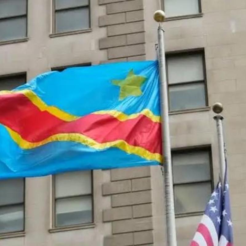 Les drapeaux de la RDC et des USA [photo d’illustration]