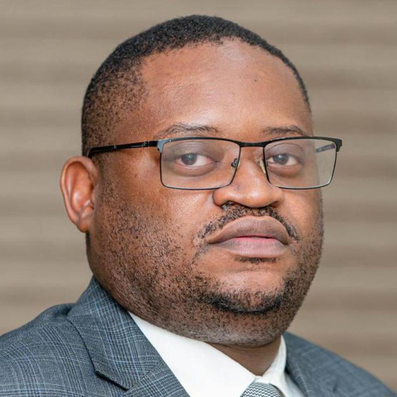 Doudou Fwamba Likunde Li-Botayi, ministre des Finances en RDC