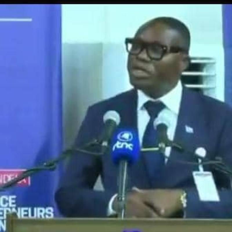 Jean-Collins Makaka Pap'ekaka, Gouverneur de la province de la Mongala