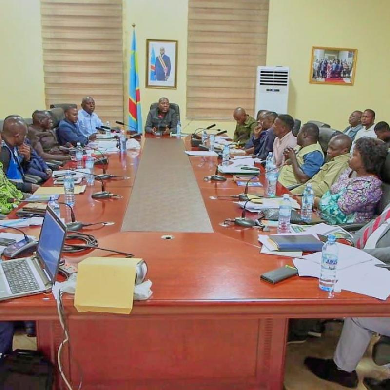 Le gouverneur de la province du Haut-Uele, Jean Bakomito Gambu lors d'une séance de restitution sur les recommandations de la conférence nationale sur les infrastructures