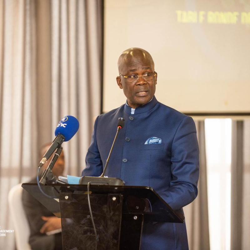 Jean Lucien Bussa, ministre de l’aménagement du territoire, lors de son discours de bienvenue à l’ouverture des travaux