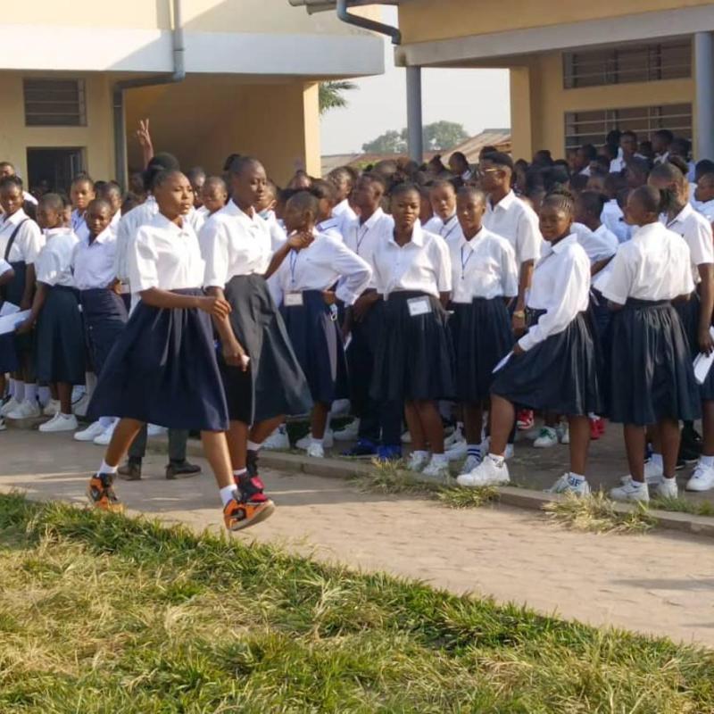 Des élèves filles dans une école en RDC [photo d’illustration]