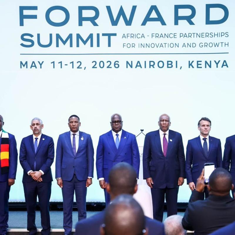 Les chefs d'État africains autour du président français Emmanuel Macron à Nairobi [photo d'illustration]