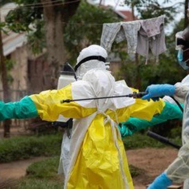Rinçage des équipements de protection contre le virus Ebola à Beni, en RDC [photos archives]