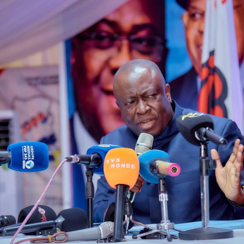 Augustin Kabuya Tshilumba,  Secrétaire général et président intérimaire de l’UDPS/Tshisekedi lors d’une conférence de presse à Kinshasa [photo d’illustration]