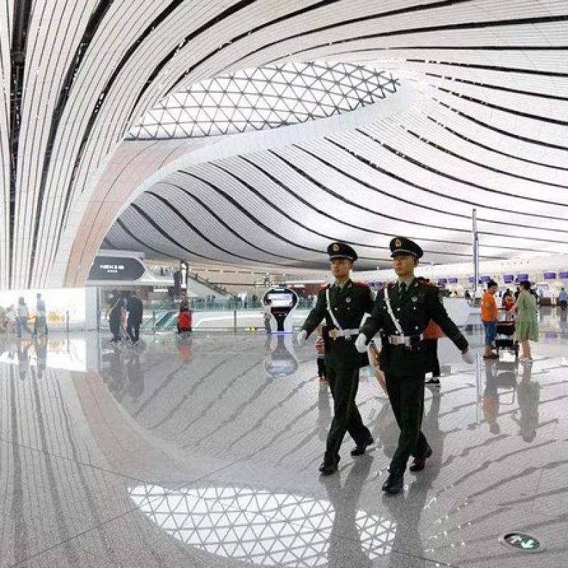 Des services de sécurité à l'Aéroport international de Pékin-Daxing [Photo d'illustration]