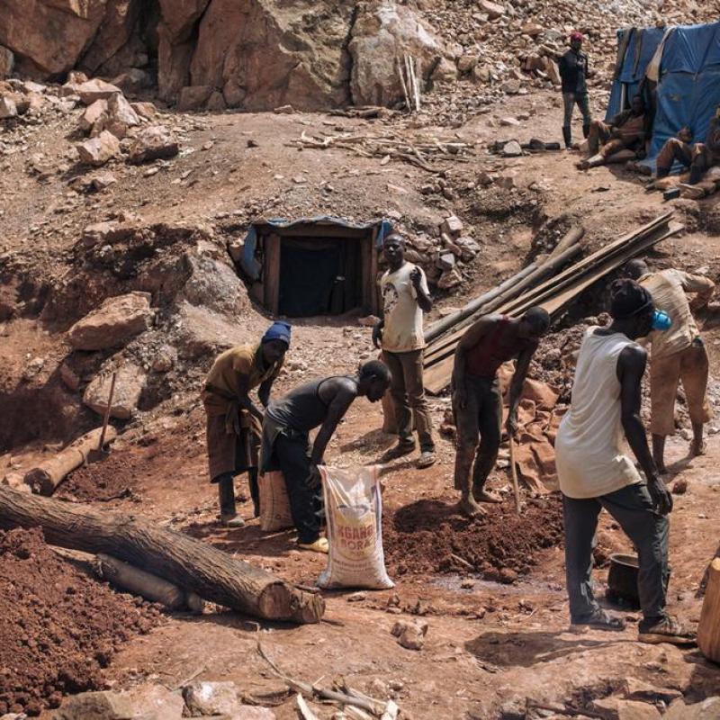 Les creuseurs artisanaux travaillant dans une mine de coltan [photo d'illustration]