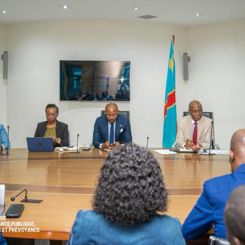 Les ministres de la Santé Roger Kamba et son homologue de la Communication et Médias, Patrick Muyaya lors de leur entretien avec le caucus des parlementaires de l'Ituri, ce mardi 16 juin 2026
