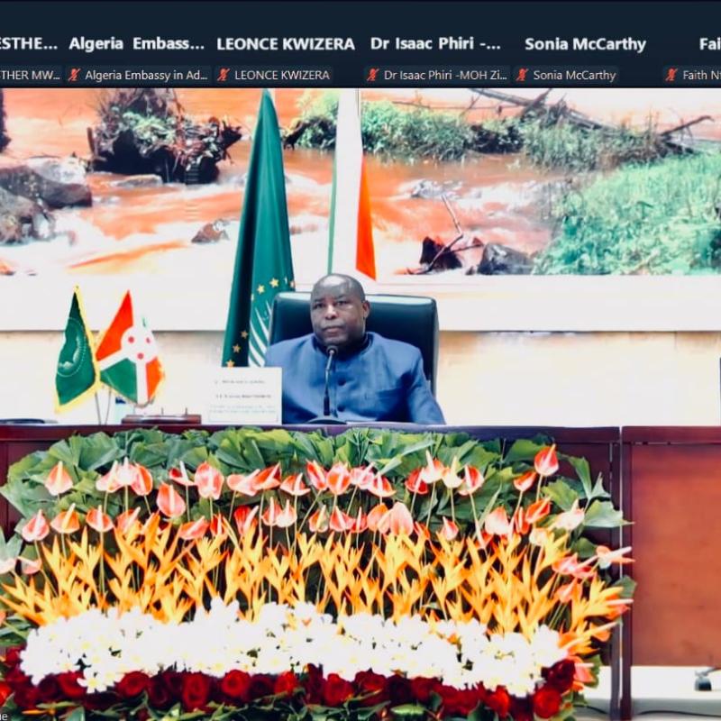 Le président du Burundi Evariste Ndayishimiye, Jean kaseya DG de Africa CDC, et le président de la Commission de l'UA Mahamoud Ali Youssouf lors de cette réunion [photo d'illustration]