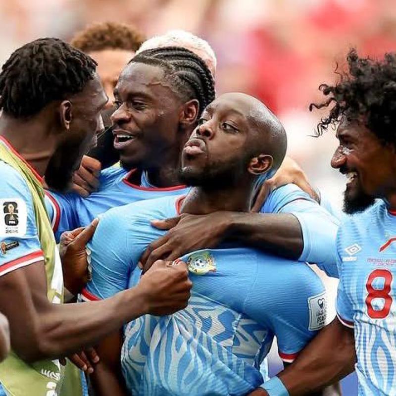 Yoane Wissa, célébrant l'historique premier but des Léopards en Coupe du monde