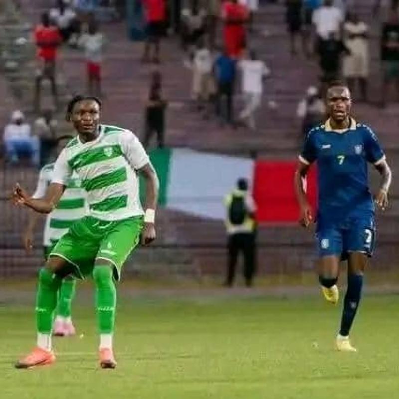 Un joueur du DCMP et celui du FC les Aigles du Congo. [Photo d'illustration]