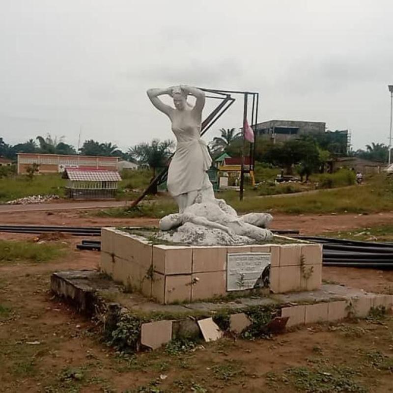 Une vue d'une statue dans la ville de Kenge [photo d'illustration]